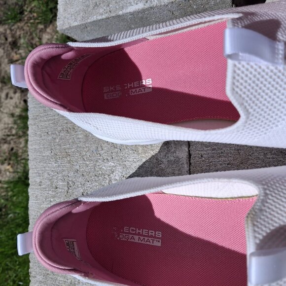 Skechers Go Walk Women's 9 Classic Jasmine Bliss Shoes Slip On White - Picture 3 of 14